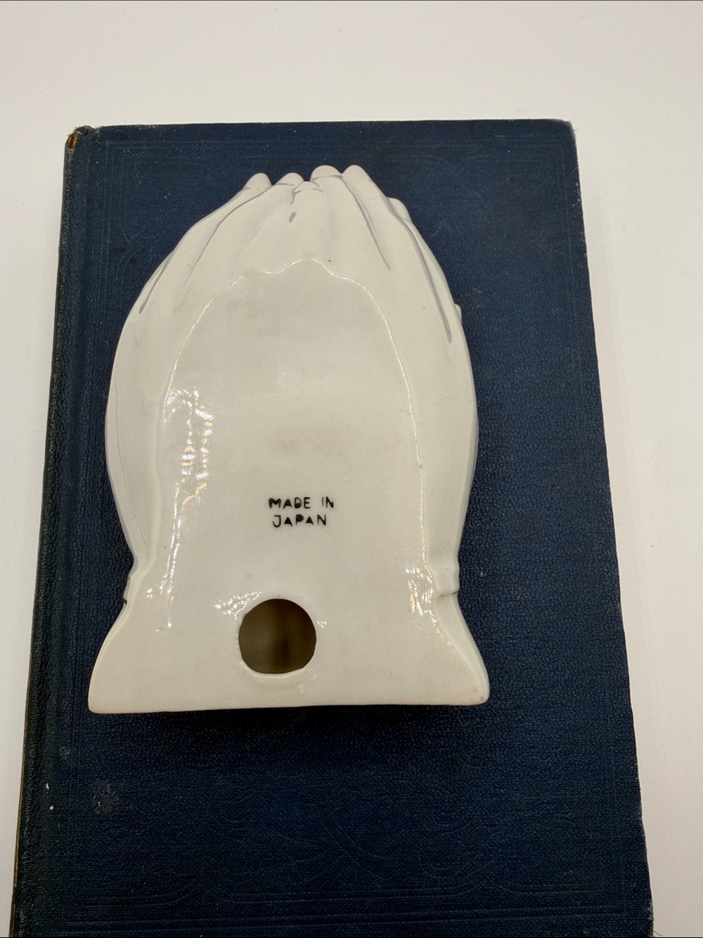 White Ceramic Hand Dish with Gold Accents - Picture 4 of 4